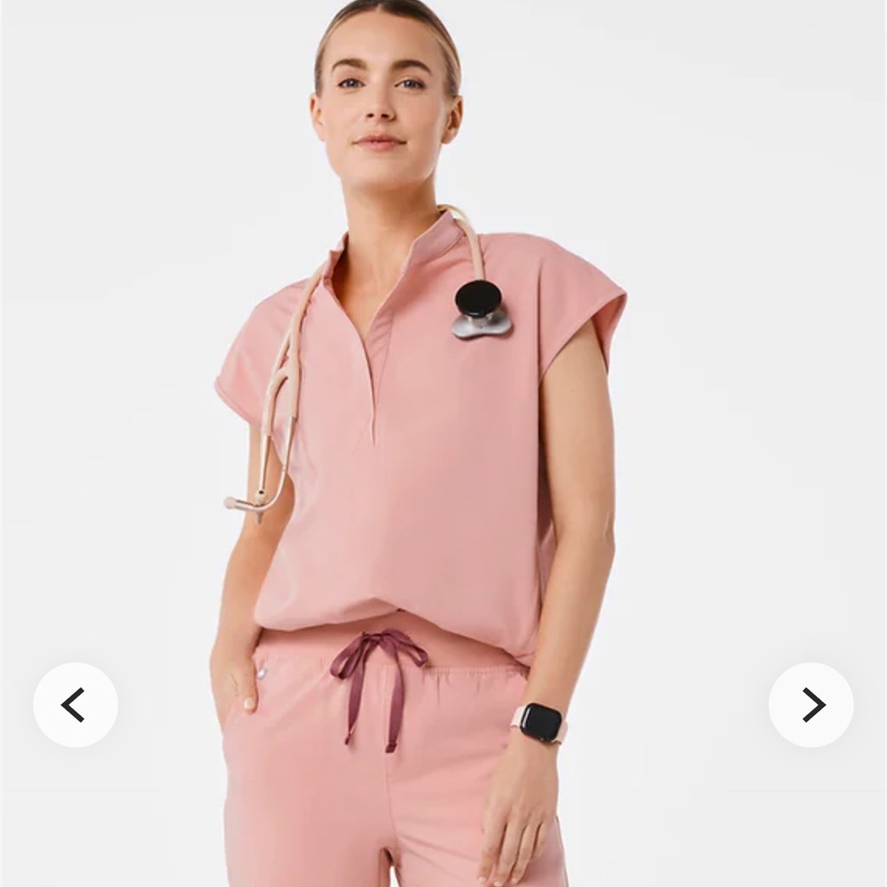 BNWT figs pink sands scrub set